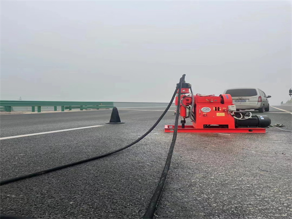 铁门关马路路基路面开裂下沉注浆加固灌浆